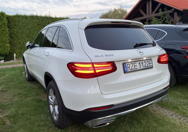 Mercedes-Benz GLC cena 129000 przebieg: 68102, rok produkcji 2018 z Rzeszów małe 172